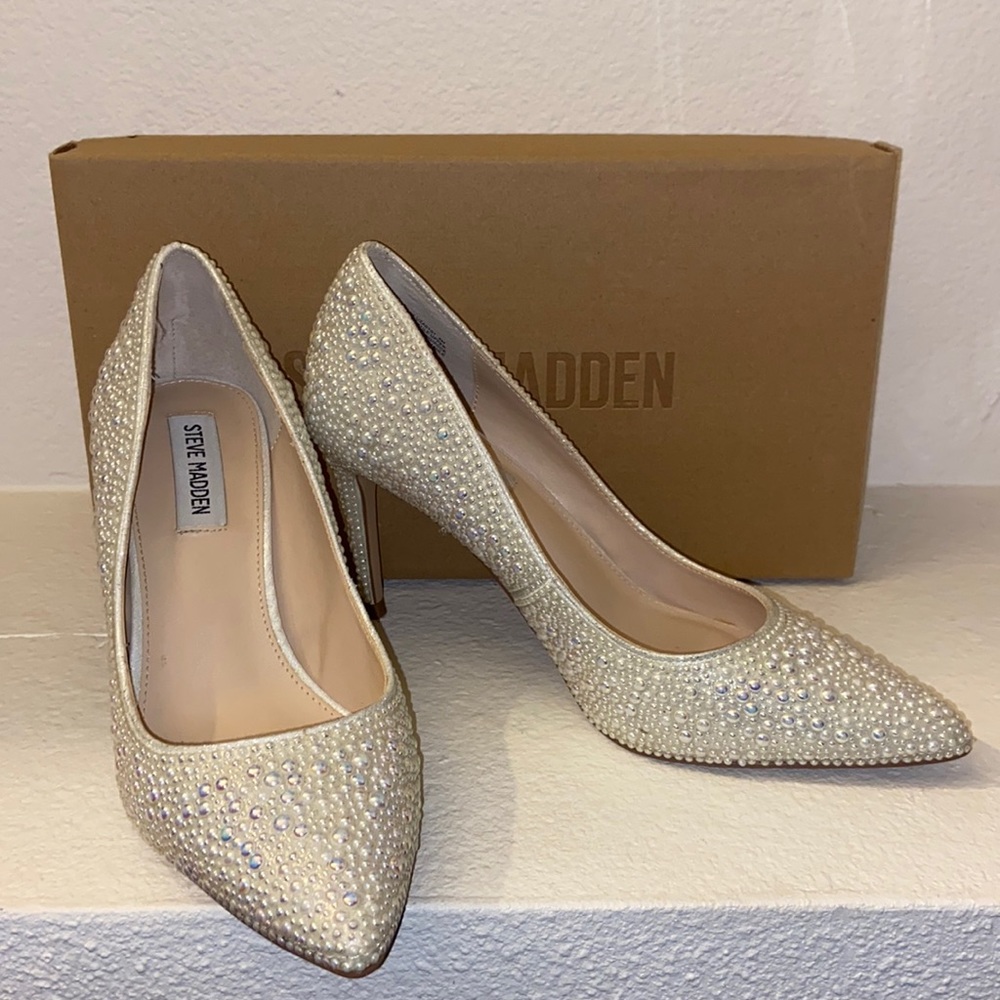 Steve Madden Luiza Pump Pearl